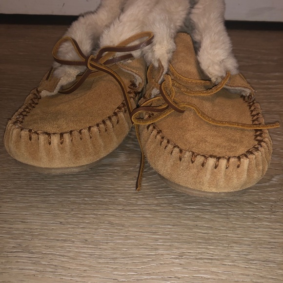 Minne tonka ladies slippers size 6.5 - Picture 2 of 8